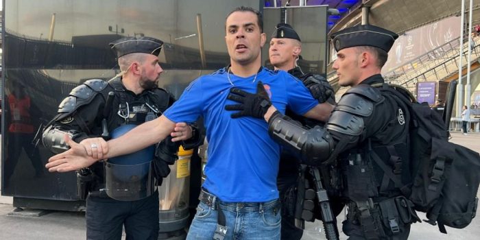 WN Prancis Terlantar